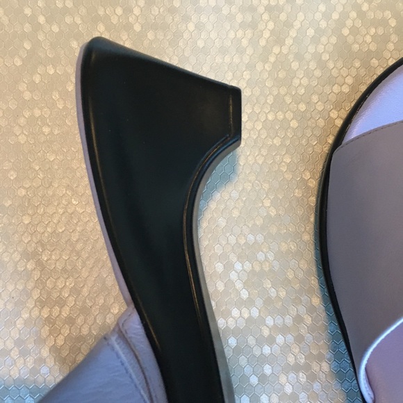 Talbots Wide Band Kaiser Sliders - Picture 3 of 5